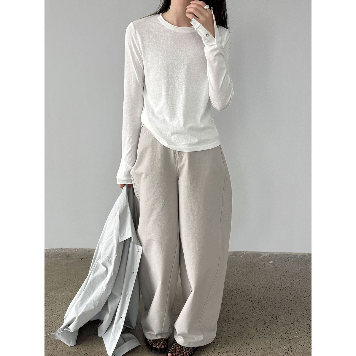 Simple and Versatile Regular Shoulder Double-Layer Rolled Cuff Round Neck T-Shirt with Button Detail Long Sleeve