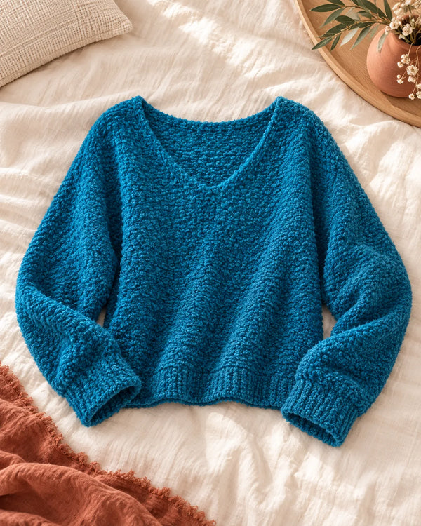 Women's Short V-Neck Knit Top