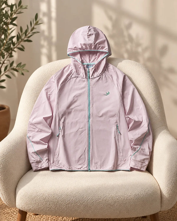 Lightweight hooded sunscreen jacket